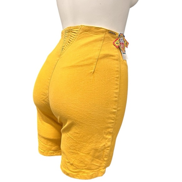 Vintage 90s Jordache Yellow High-Waisted Stretch Denim Shorts Juniors Size 7/8 - Picture 4 of 9
